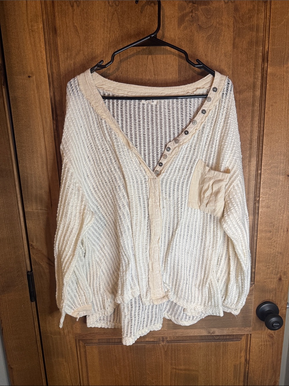 POL Cream Knit Button-Accent V-Neck Women's Sweatshirt